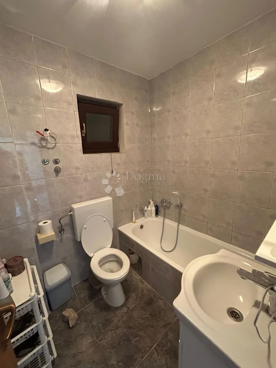 predivna kuća s pogledom na more – petrčane - slika 15