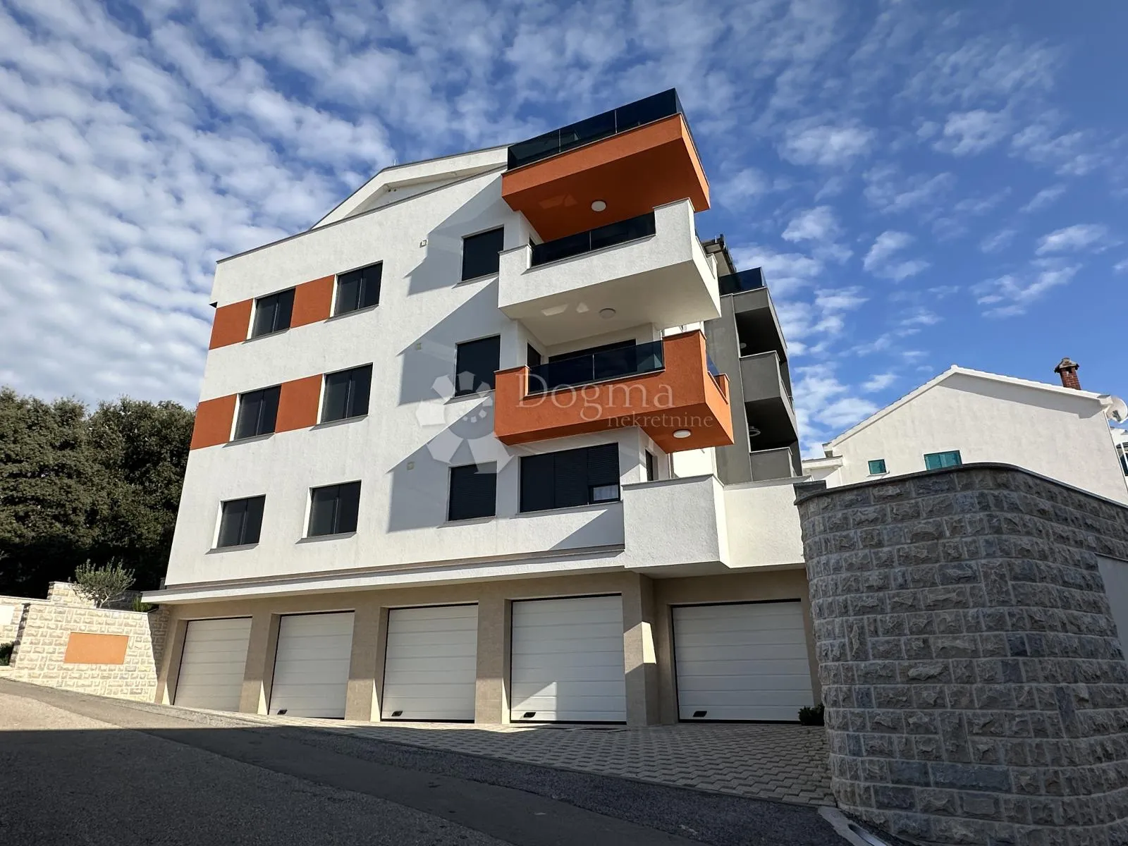 luksuzni penthouse uz more - novogradnja - slika 2