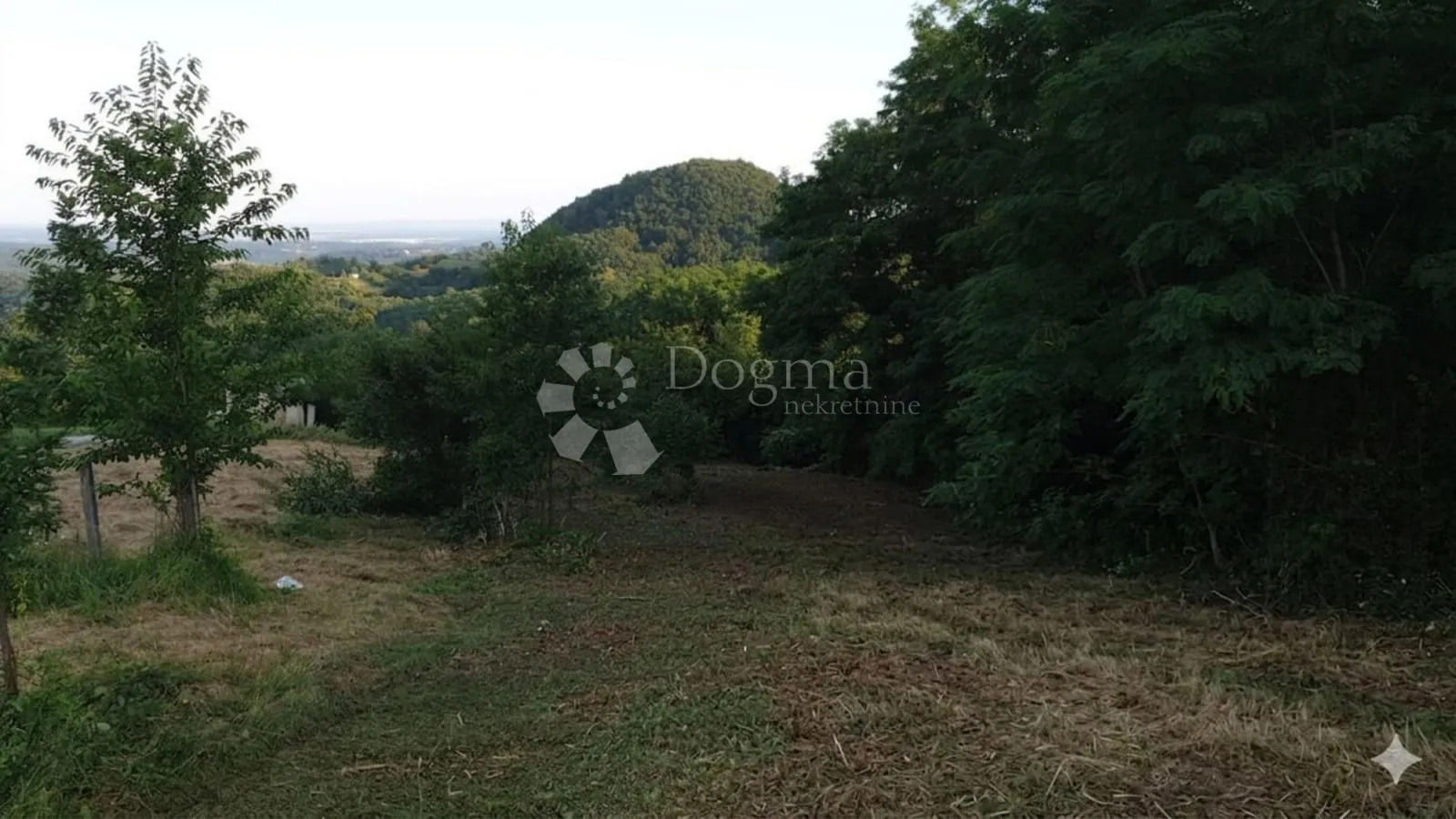 građevinsko zemljište 1662m² - slika 8