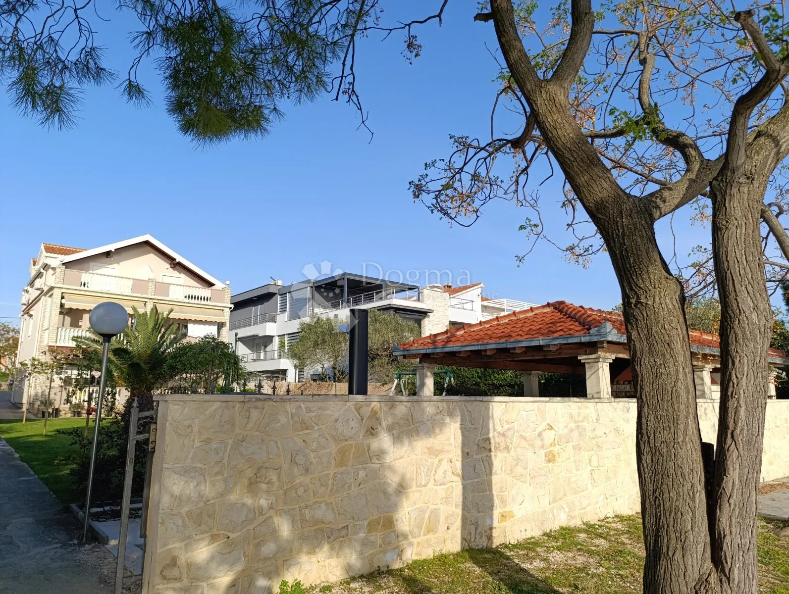 bibinje - apartmanska kuća prvi red do mora - slika 5