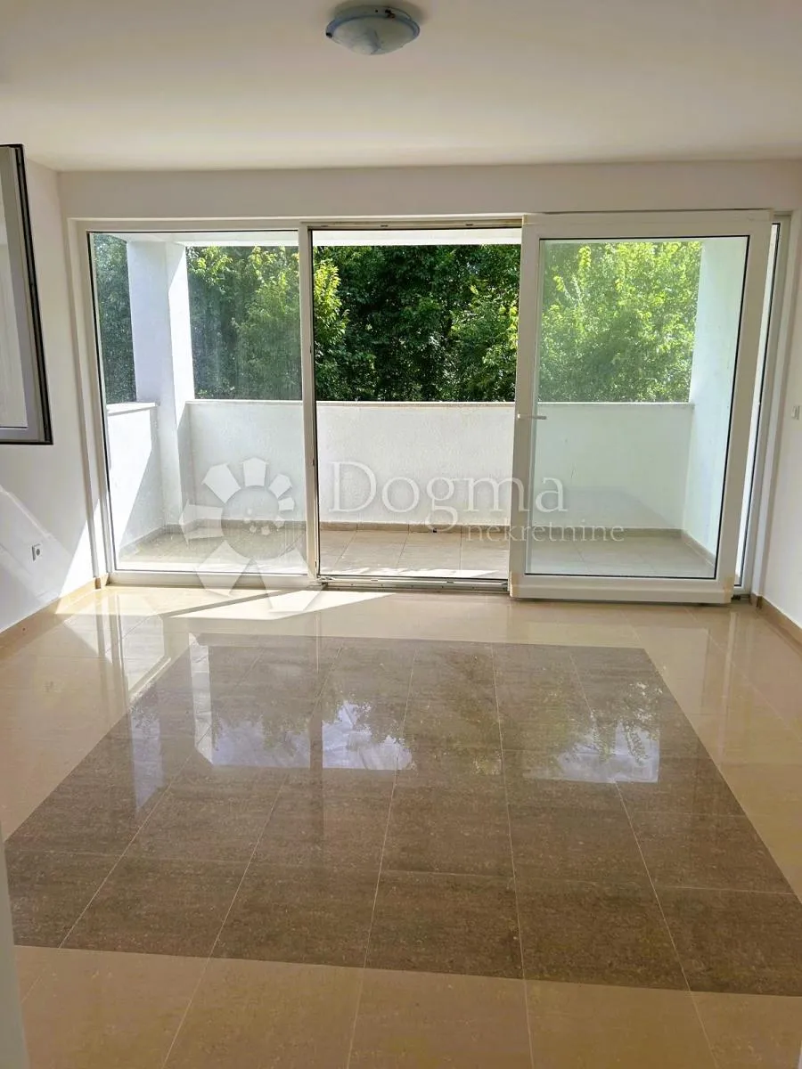 mir i more – apartman na dvije etaže - slika 16
