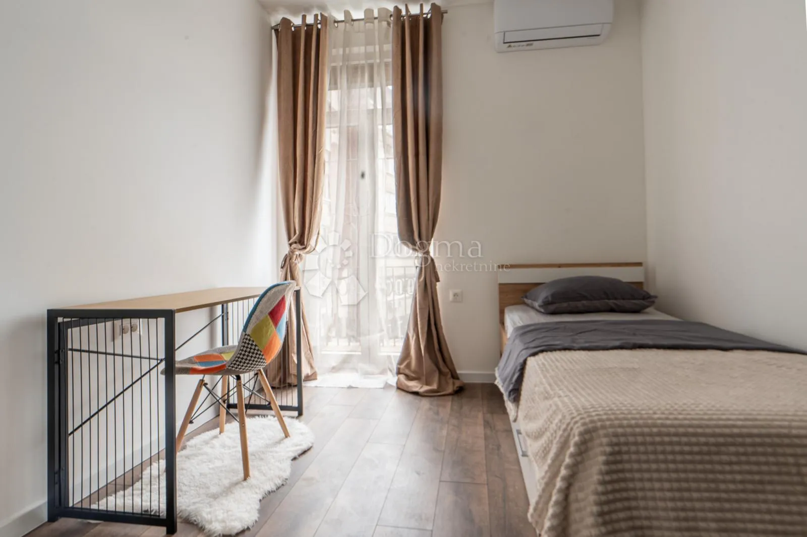 rijeka adaptiran, namješten stan 4s+db sa velikim balkonom - slika 11