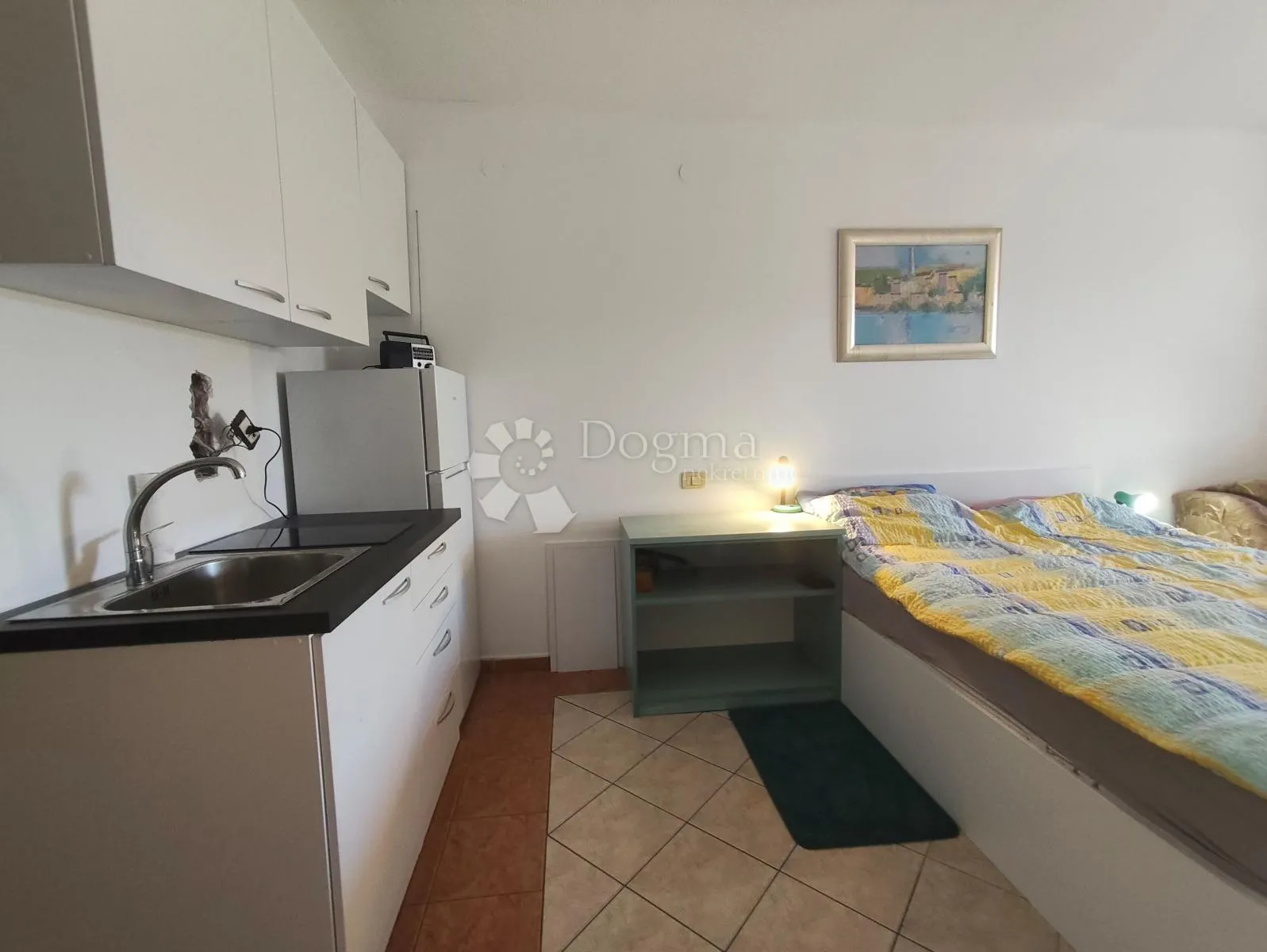 novouređeni apartman sa pogledom na more - slika 10