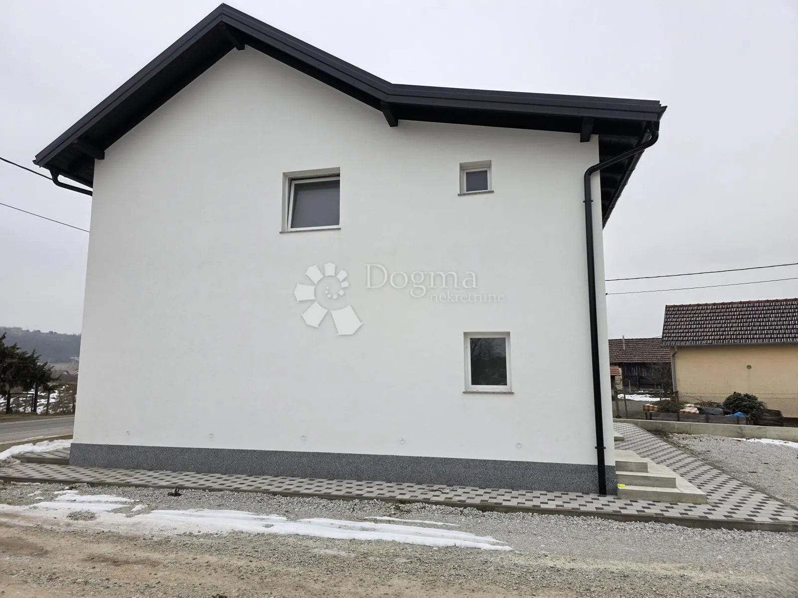 u popunosti renoviran stan sa okućnicom u zlataru površine 96m² - slika 11