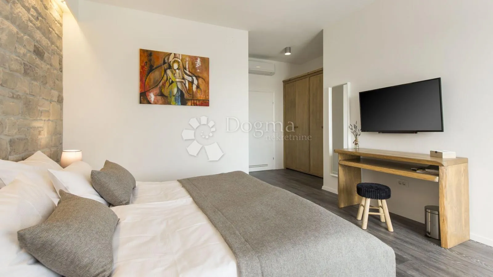 villa s 5* - panoramski pogledom na more i privatnost - slika 32