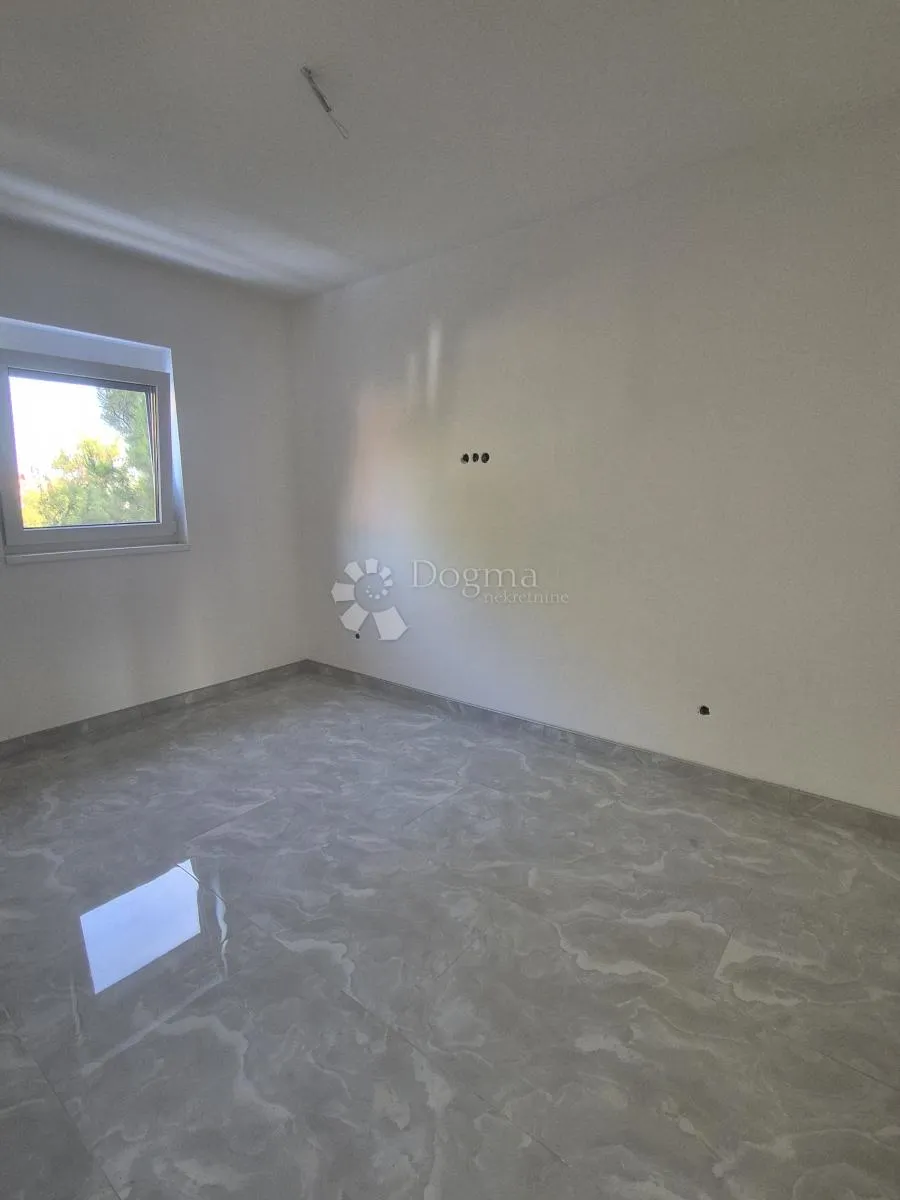 seline/starigrad - dvosoban stan 5 m od mora s4 zgrada a - slika 13