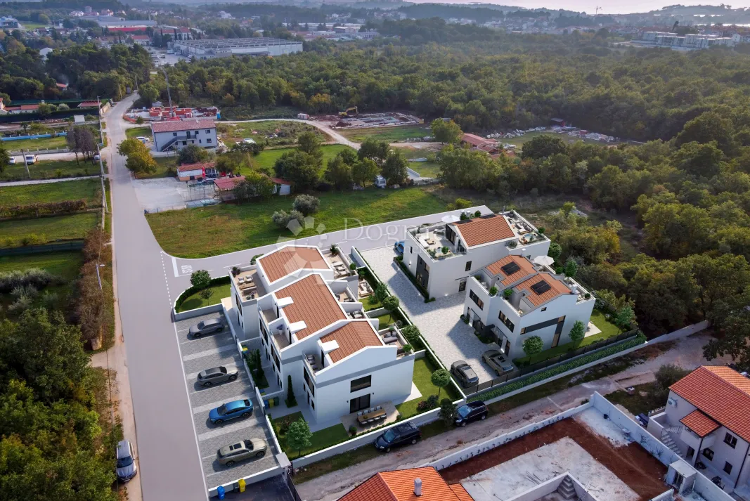 moderna obiteljska kuća s krovnom terasom i okućnicom - slika 11