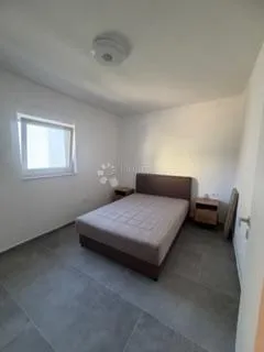 komforan stan u novogradnji - slika 8