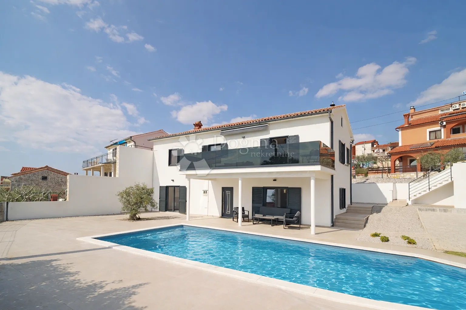 moderna kuća s 2 apartmana- kaštelir - slika 5