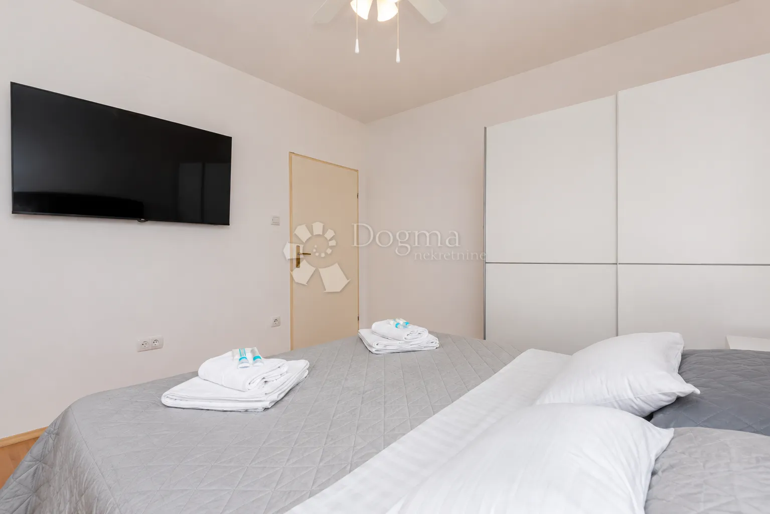 šibenik-penthouse s pogledom na more - slika 18