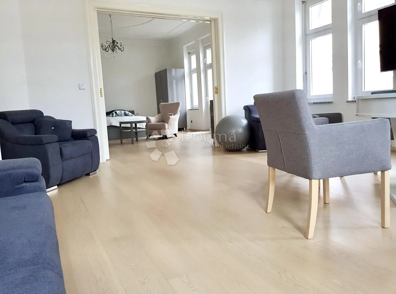 zagreb, donji grad, stan koji oduzima dah, 130 m2 - slika 6