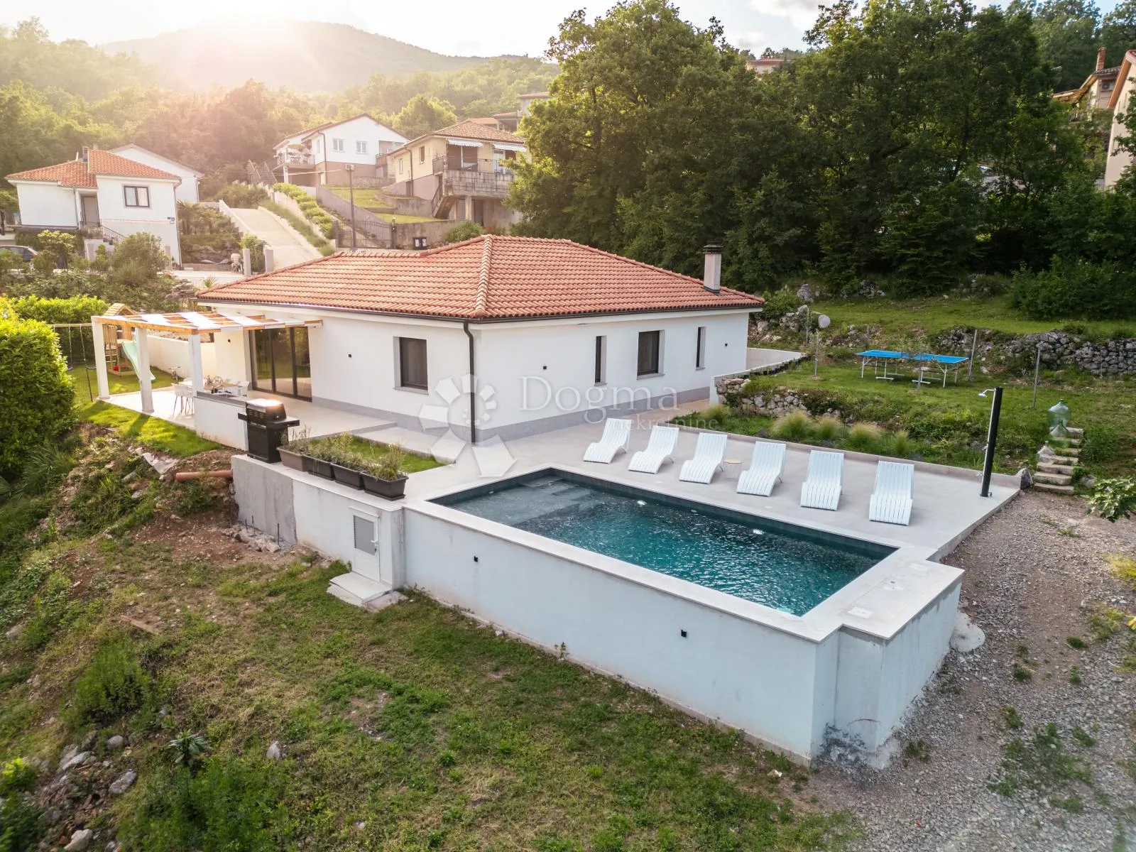 ljepotica iznad opatije sa savršenim pogledom - slika 3