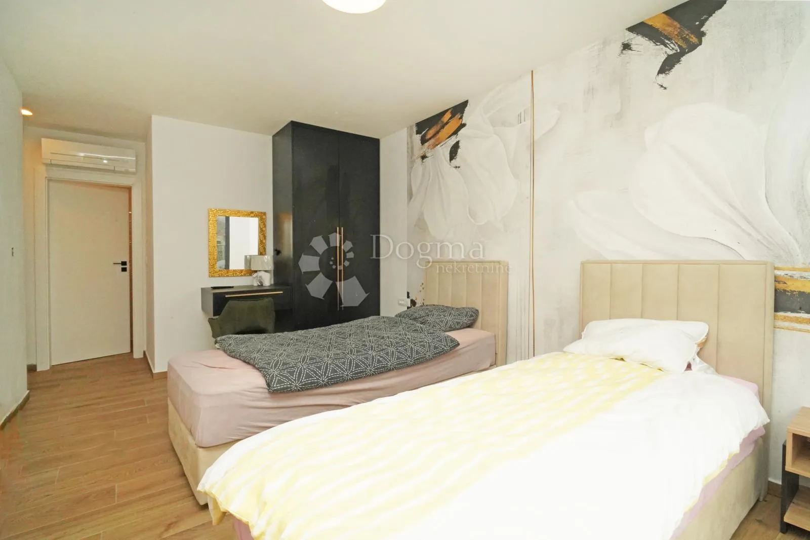 luksuzna villa s grijanim bazenom u okolici rovinja - slika 12