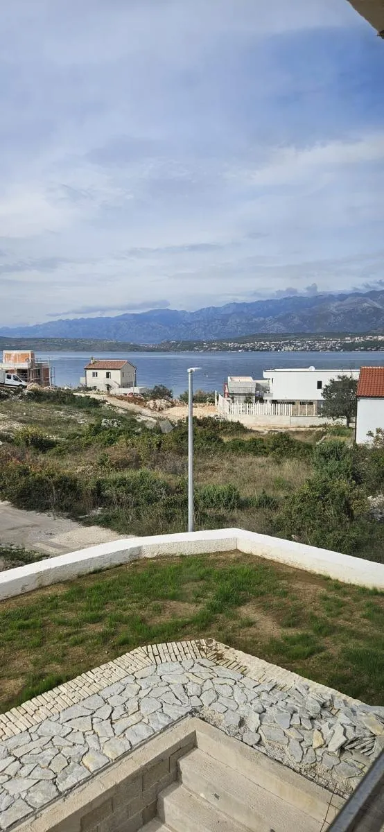 kamena kuća s bazenom i pogledom na more - slika 3