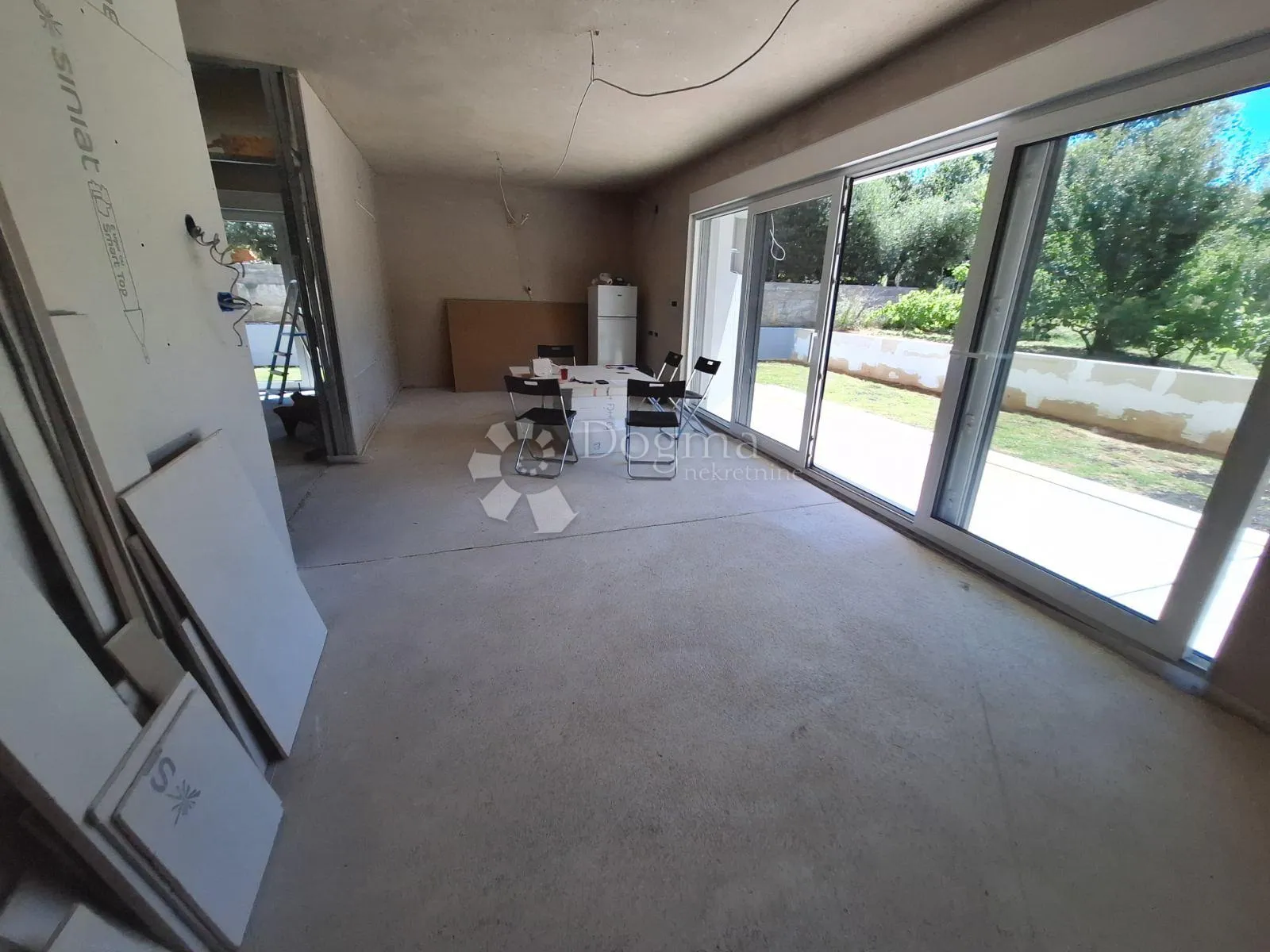 novogradnja, apartman u prizemlju sa okućnicom od 135 m2 - slika 5
