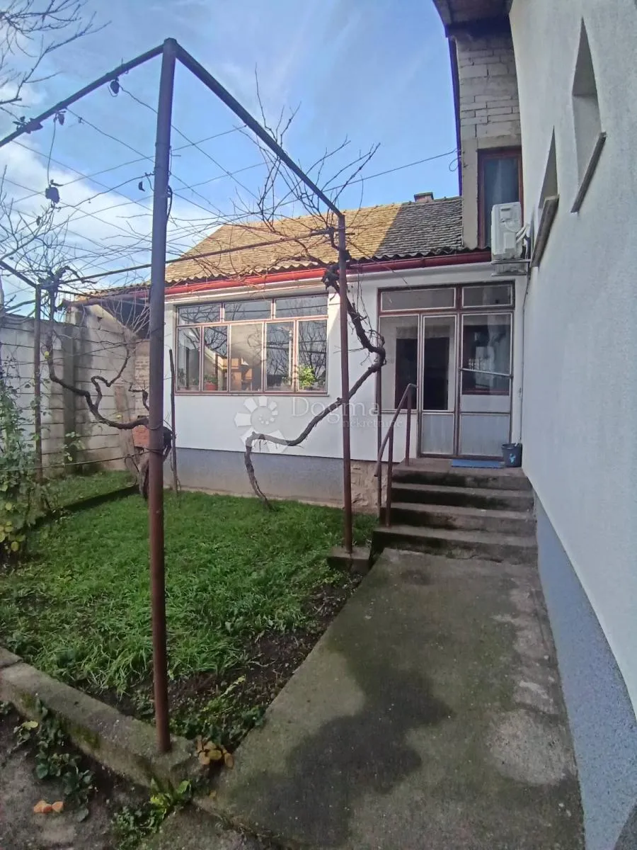 kuća s mnogo opcija – velika parcela, đakovo! - slika 9