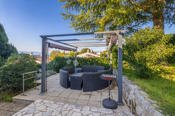 predivna kuća sa garažom u njivicama! - slika 31