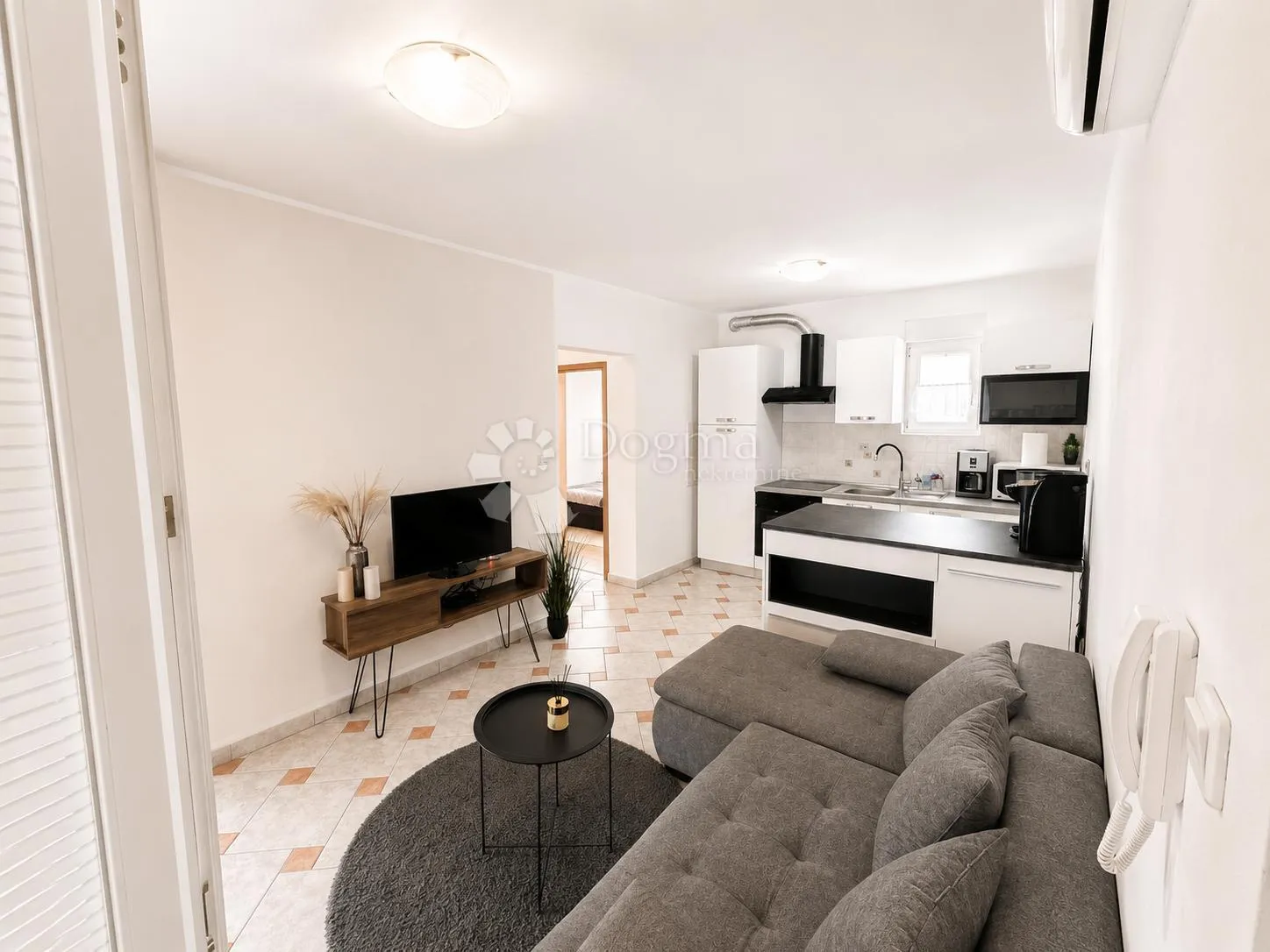 diklo, zadar - komforan renovirani stan 60 m2 - slika 4
