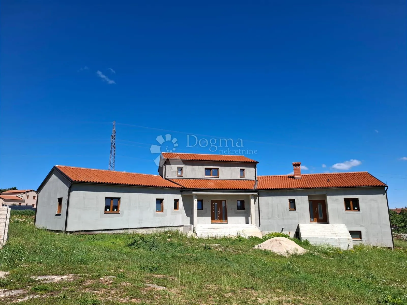 villa u rovinjskom selu, roh bau 550 m2, sa građevinskom okućnicom - slika 22