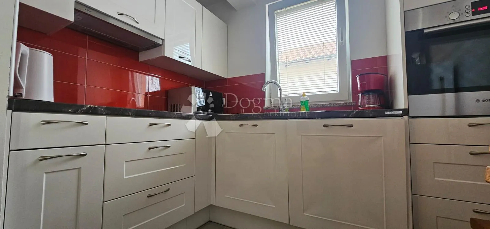 prodaje se ekskluzivna apartmanska kuća u medulinu – 900 m od mora - slika 20