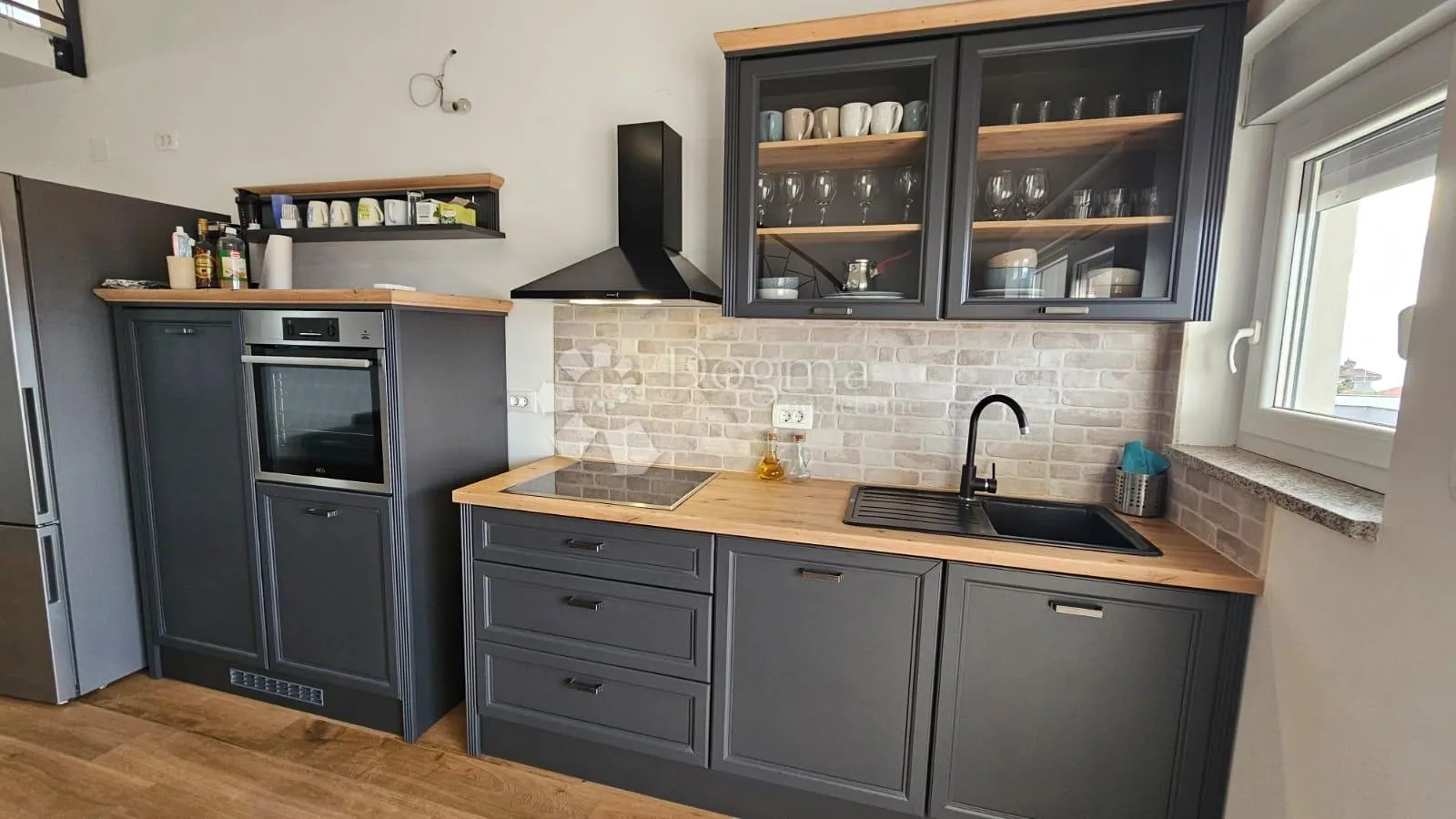 apartman sa prekrasnim pogledom na more - slika 2