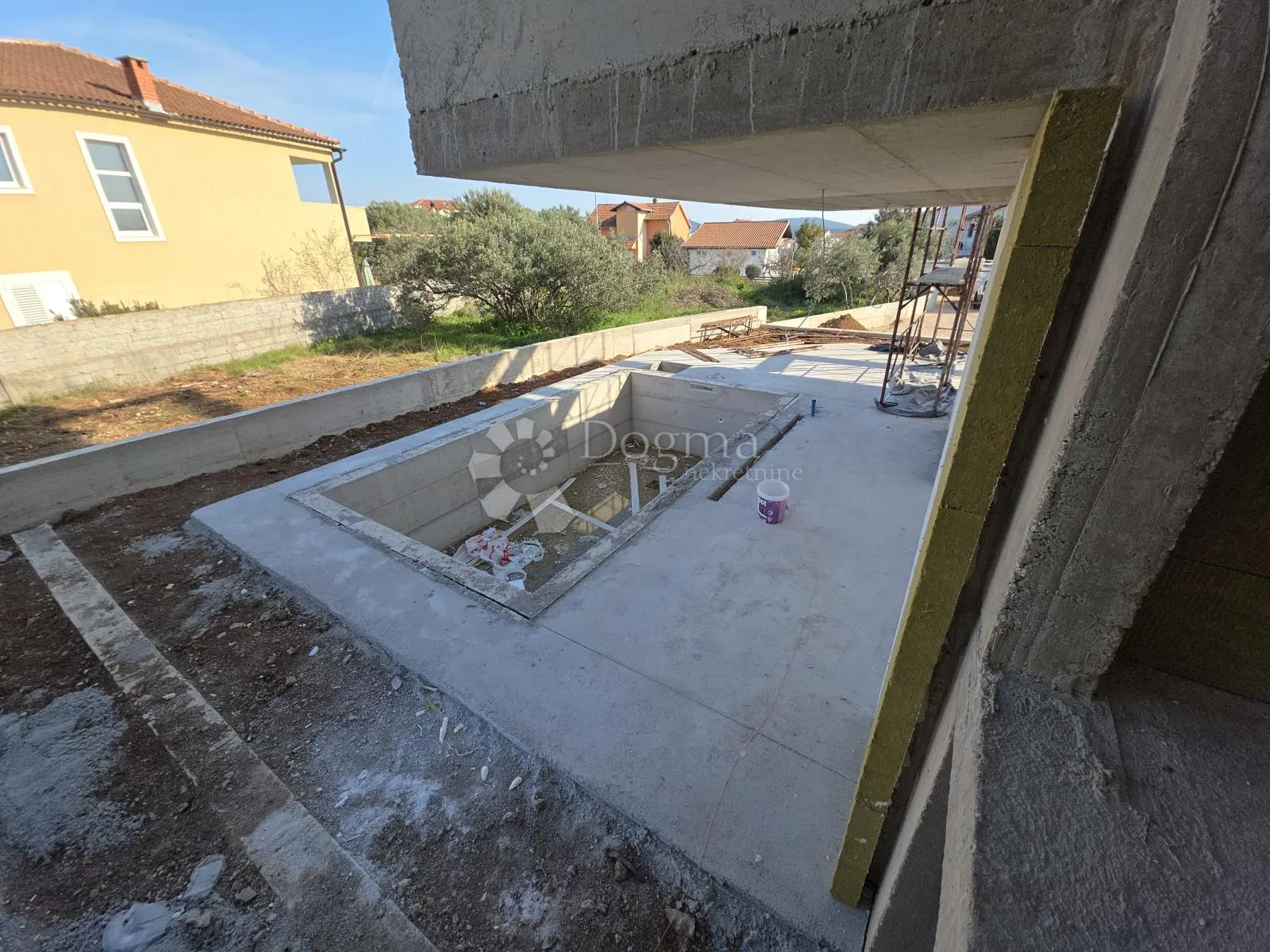 tribunj – novogradnja, s1 dvosoban stan s vrtom i bazenom - slika 11