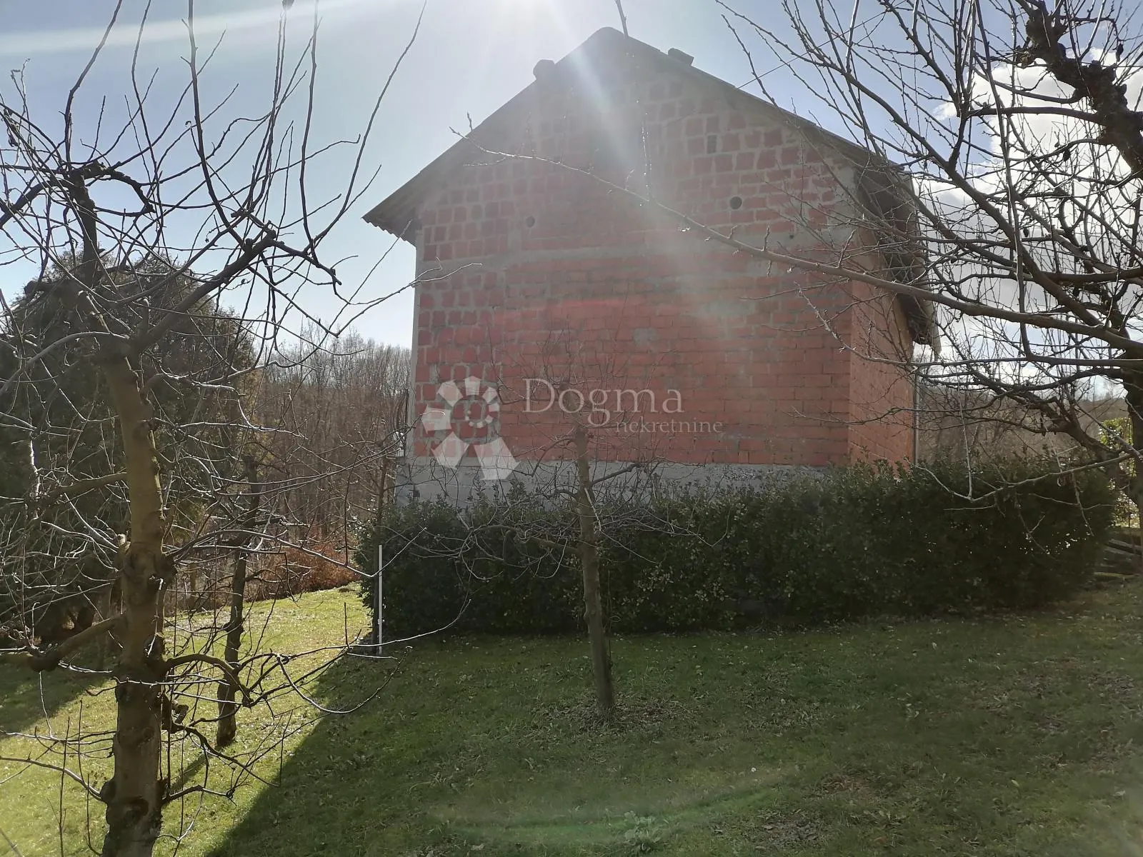 kuća za renovaciju u križancu - slika 4