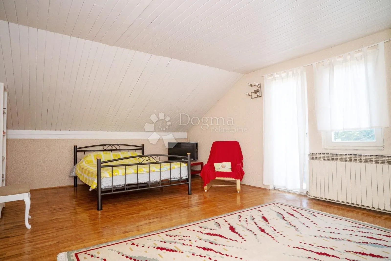 kraljevec, kuća okružena prirodom - slika 18