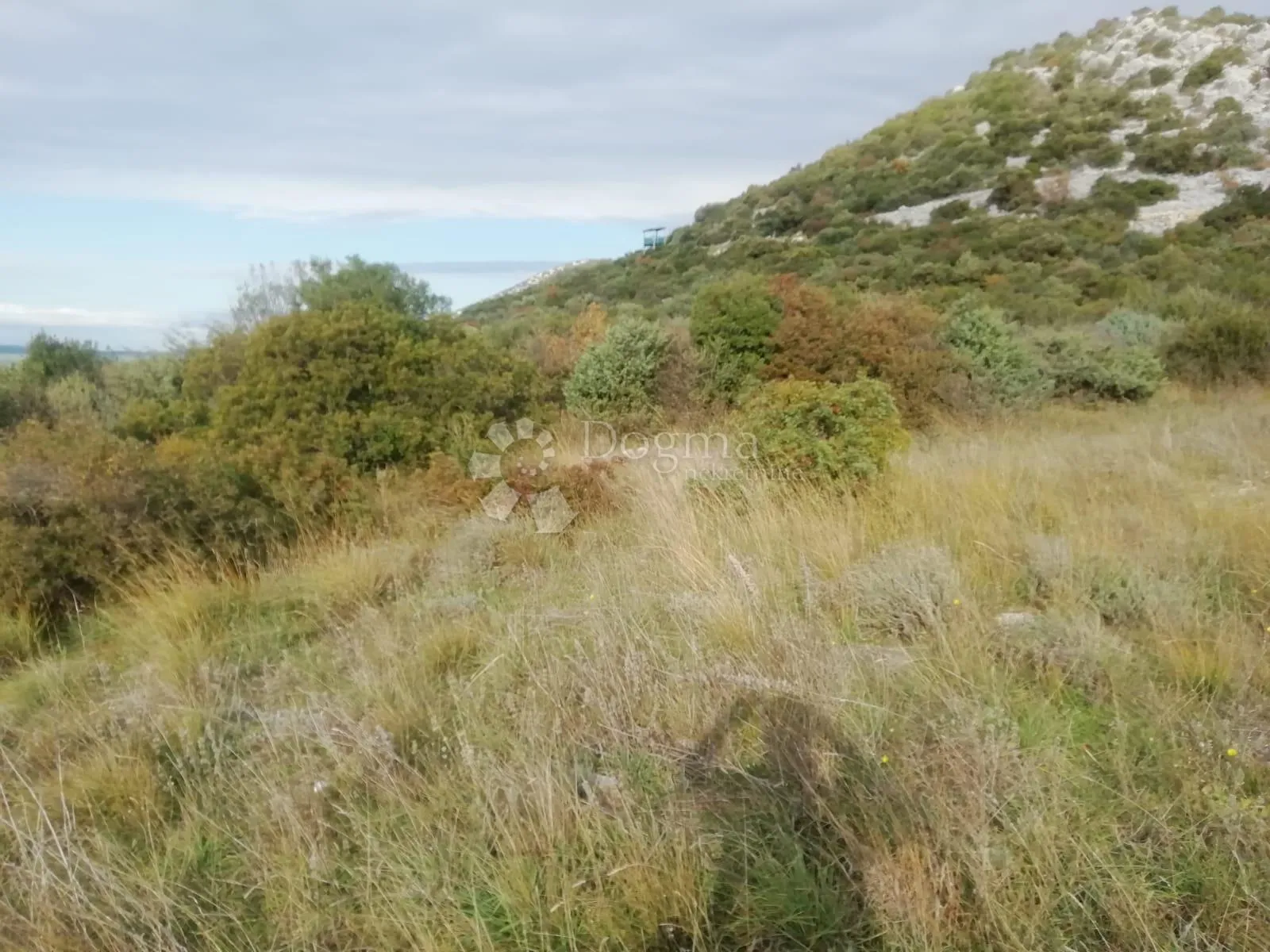 vransko jezero - poljoprivredno zemljište 3330m2 - slika 2