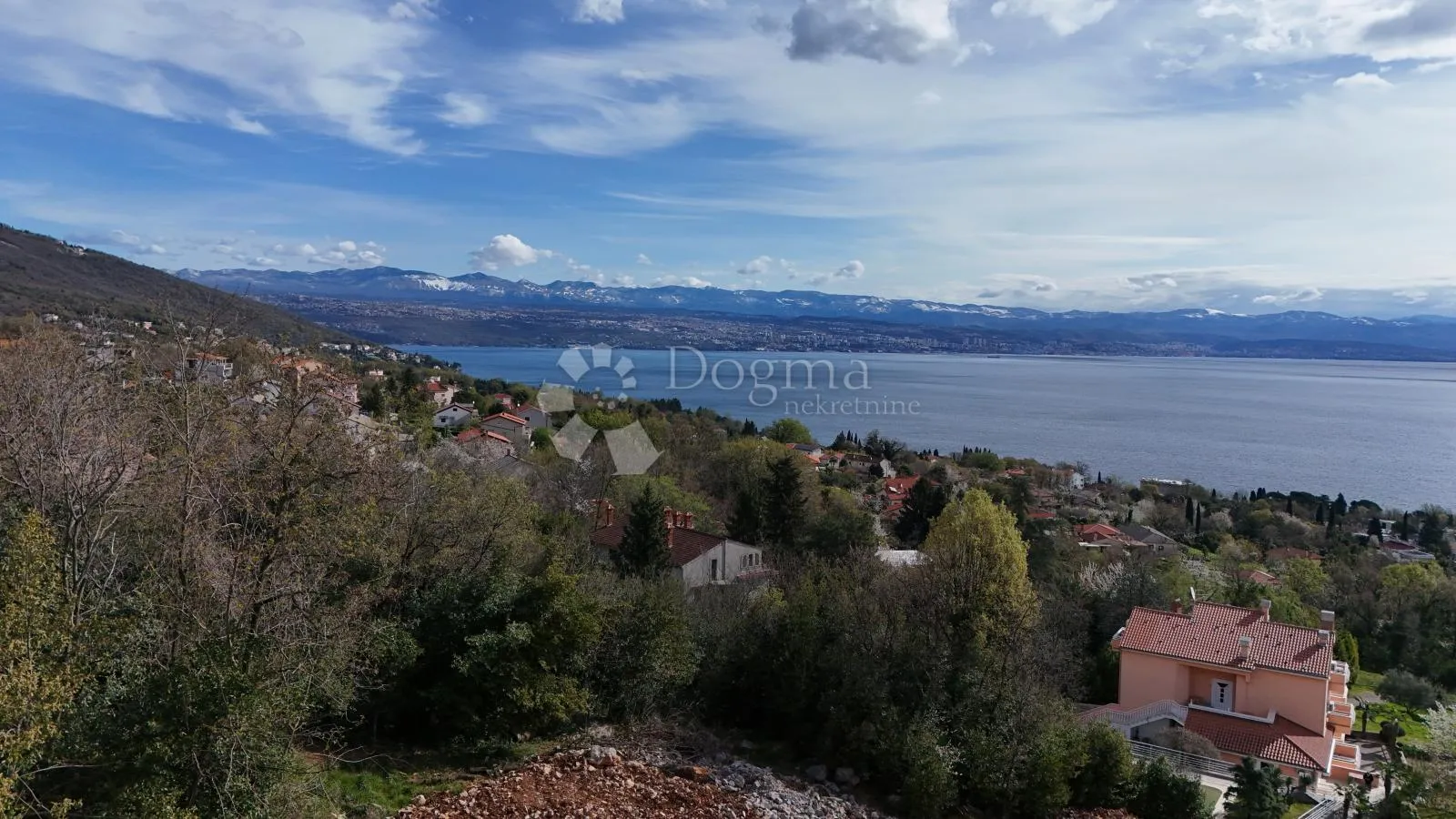 lovran oprić, penthouse u zgradi s liftom i bazenom - slika 5
