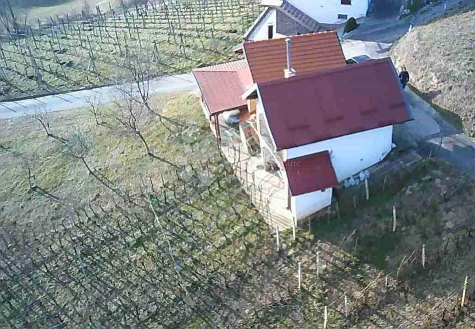 dvije vikendice sa vinogradom na brijegu iznad krapine! - slika 21