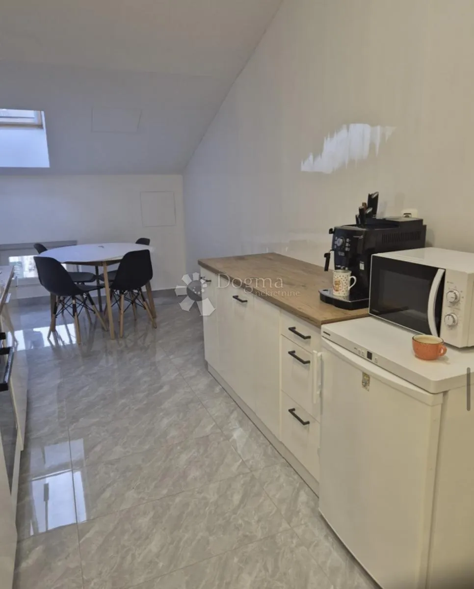 stan u centru/ rijeka/ 105 m2 - slika 3