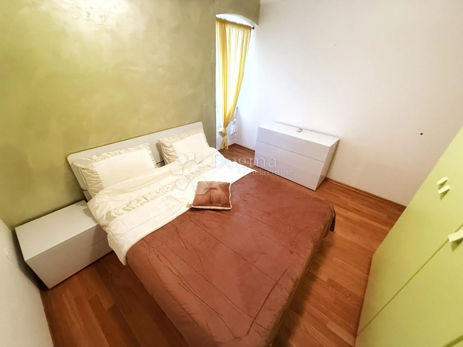 ugodan apartman u najužem centru opatije ! rijetko ! - slika 9