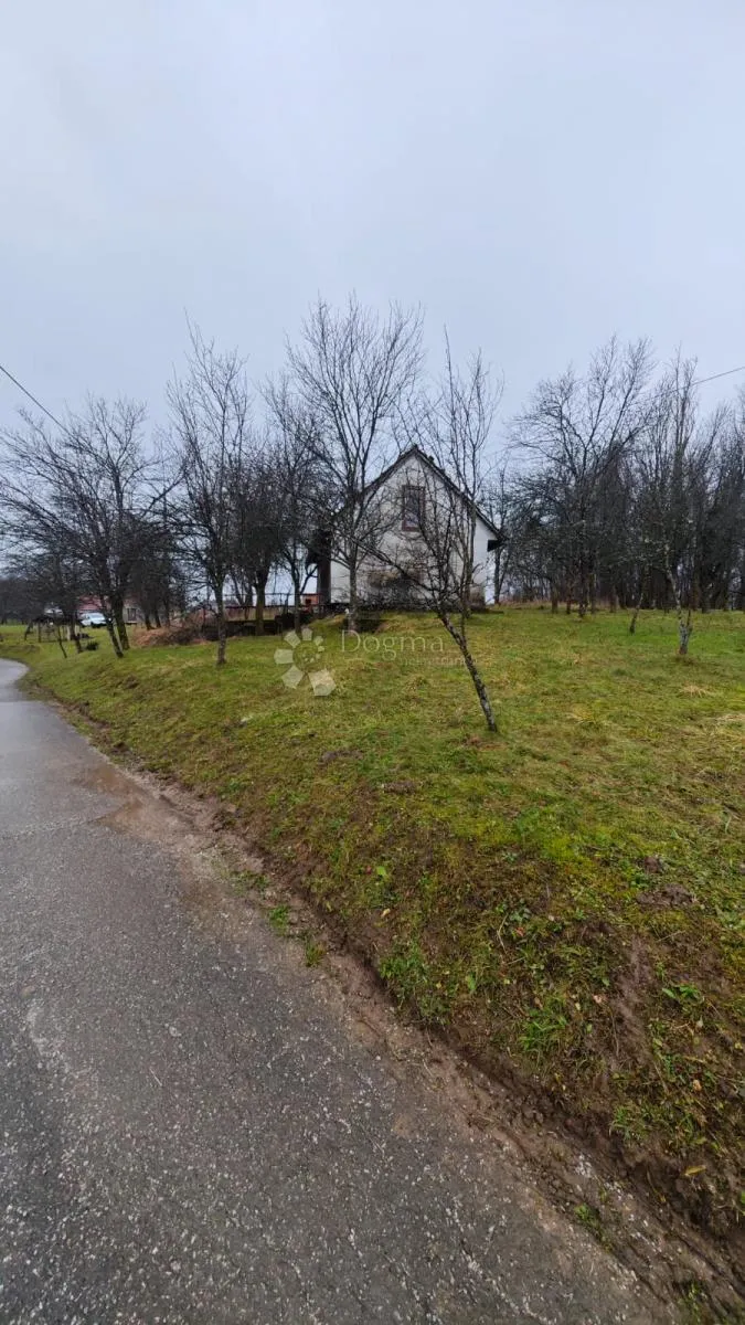 građevinsko zemljište u centru generalskog stola - mirna lokacija uz sve sadržaje - slika 2