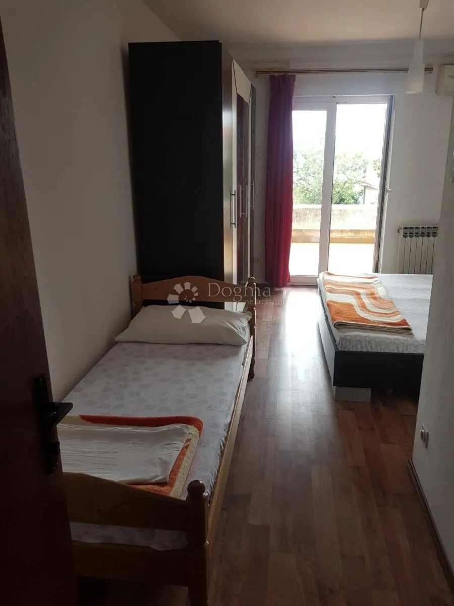 klenovica kuća za najam radnika - slika 13