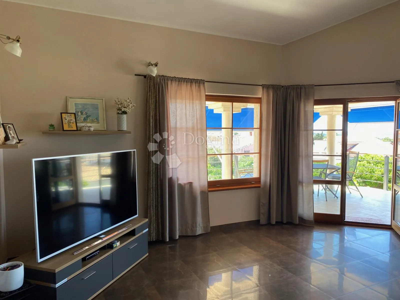 brodarica- mediteranska villa s bazenom i pogledom - slika 16