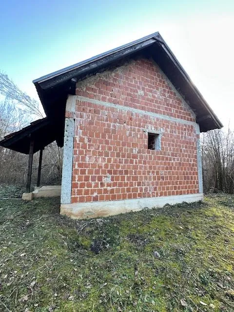 barlete imanje okolica gospića - slika 2