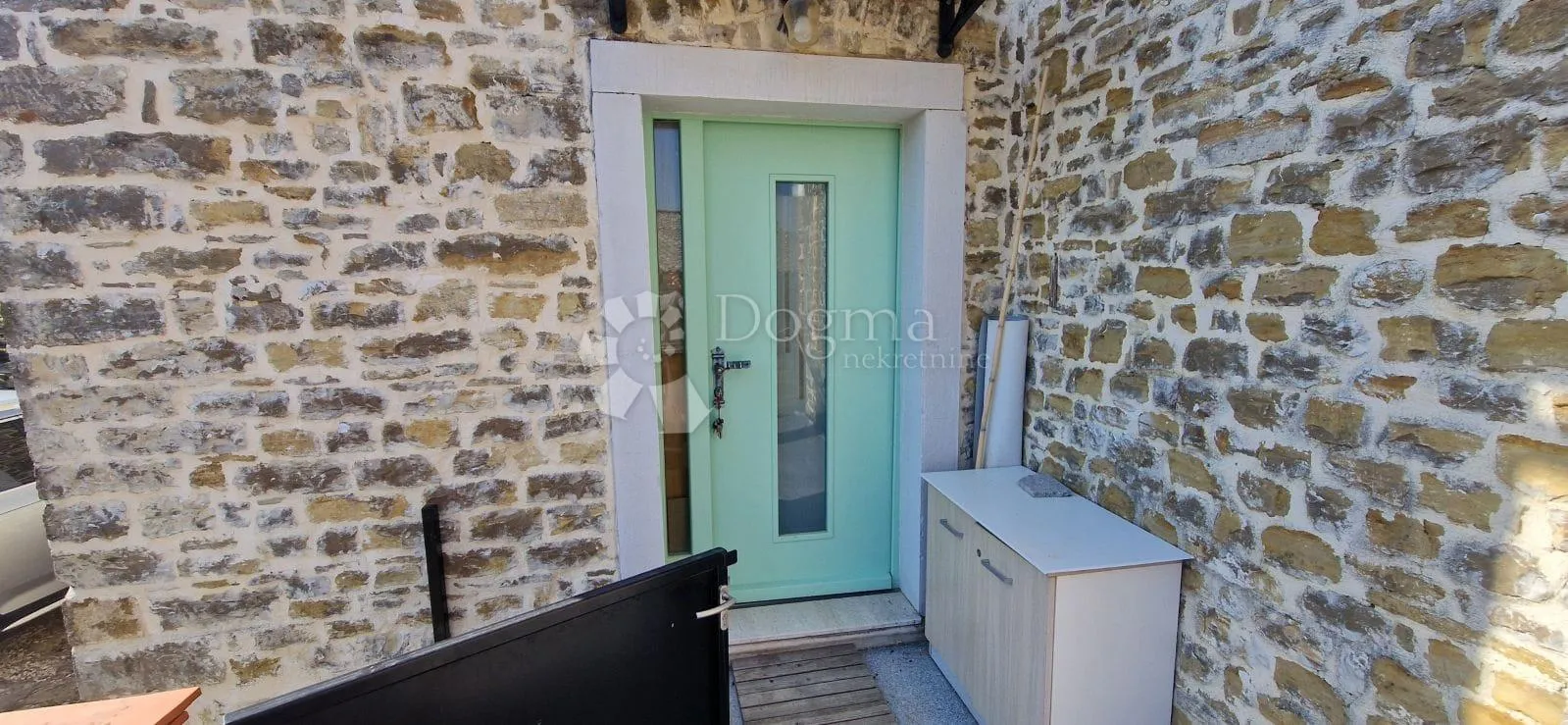 motovun - prelijepa kamena kuća - slika 3