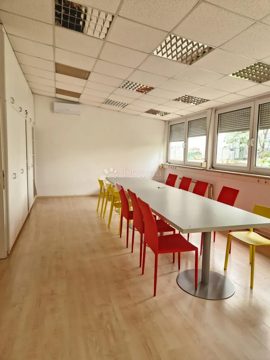 odličan, prostrani poslovni prostor nadomak centra grada - slika 6