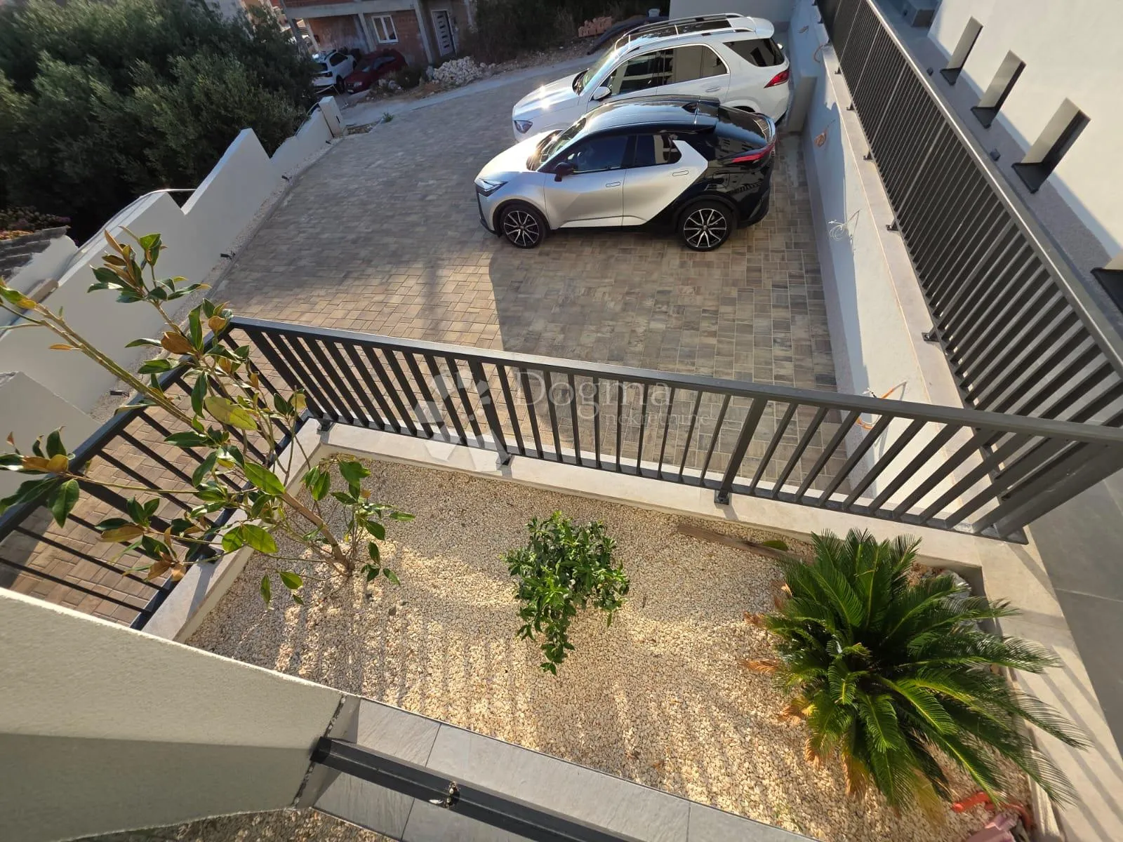 rogoznica- prizemlje u novogradnji 70m od mora - slika 7