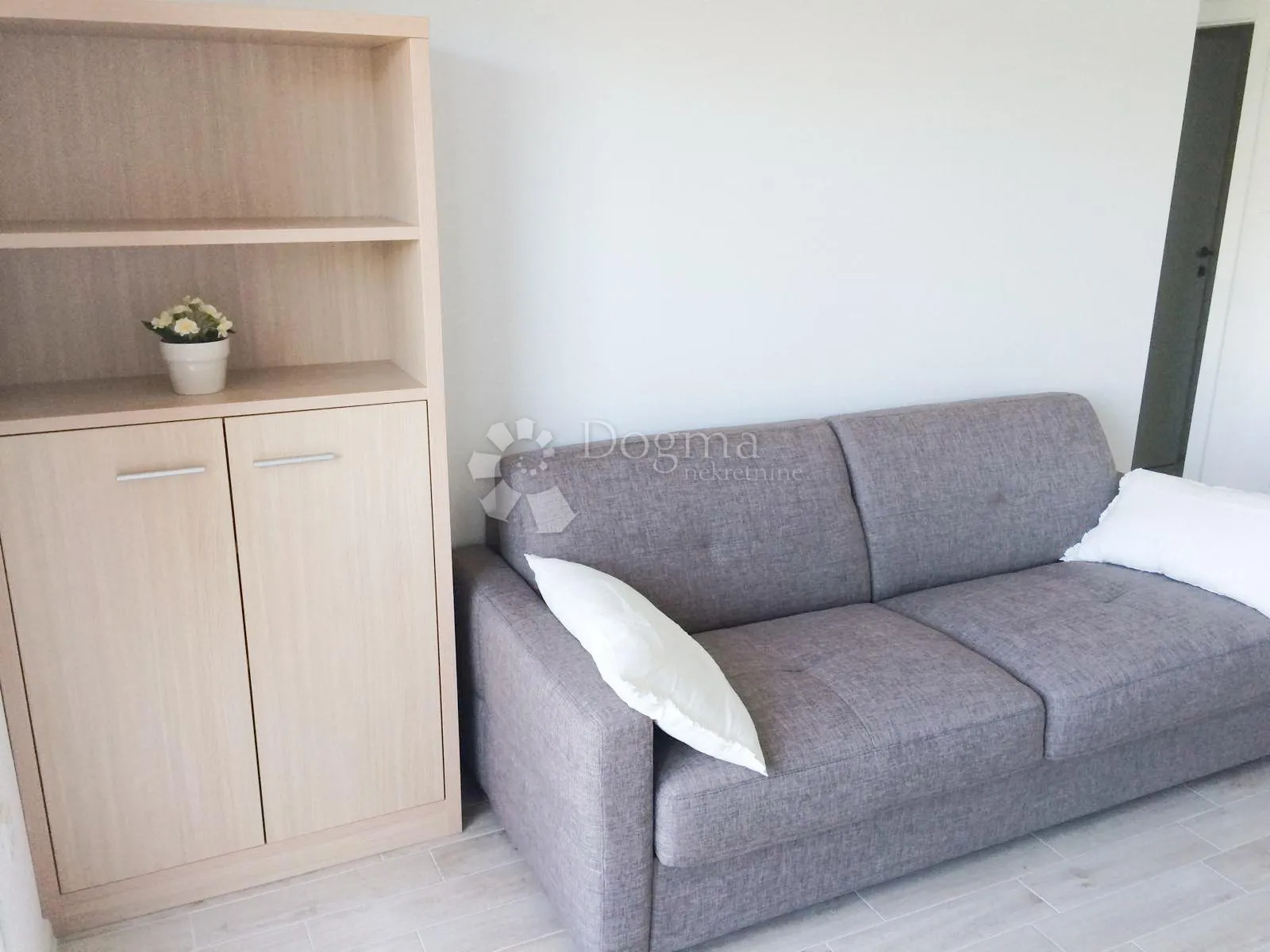 rijetkost na tržištu, villa s 10 kategoriziranih apartmana - slika 11