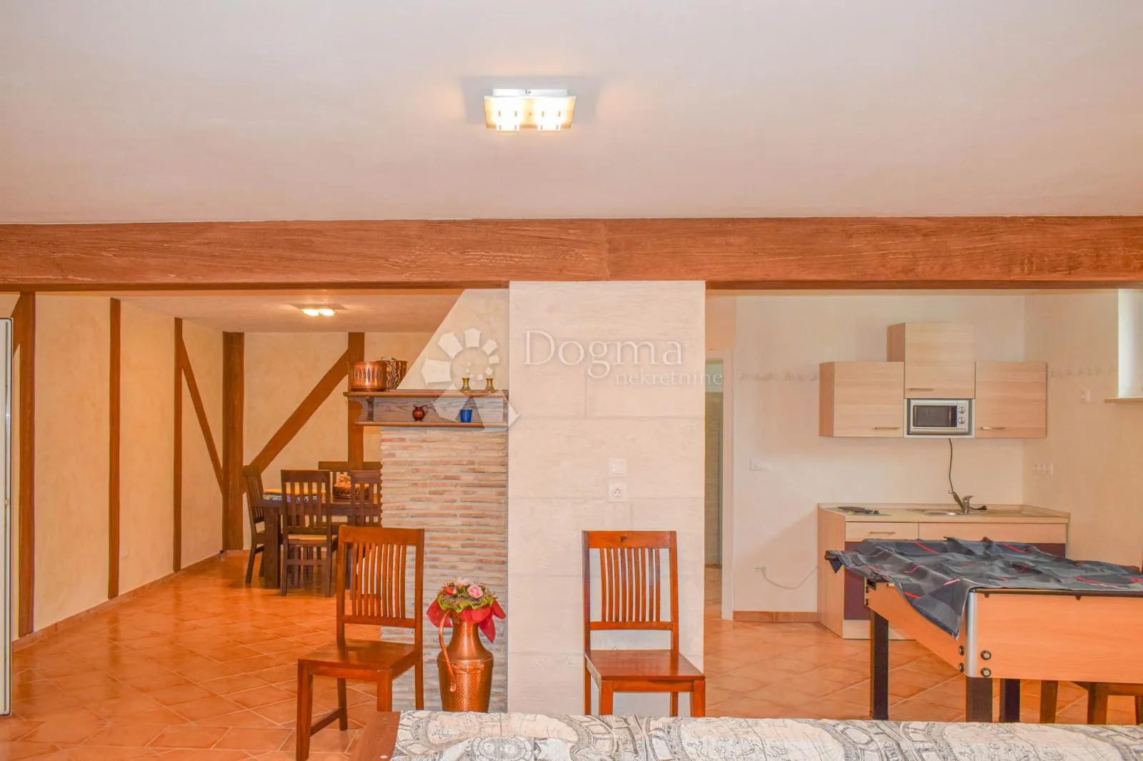poreč, luksuzna vila s 3 stana i otvorenim pogledom na more - slika 40