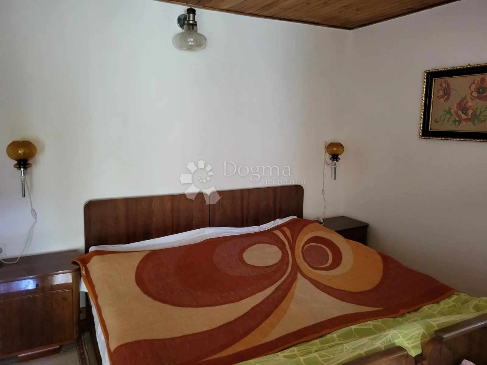 kuća sa garažom - slika 10