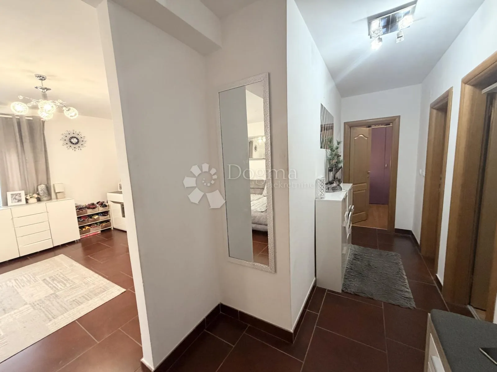 crikvenica apartman 72m2 u novijoj gradnji - slika 8