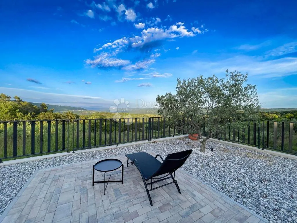 prizemnica s panoramskim pogledom! - slika 2