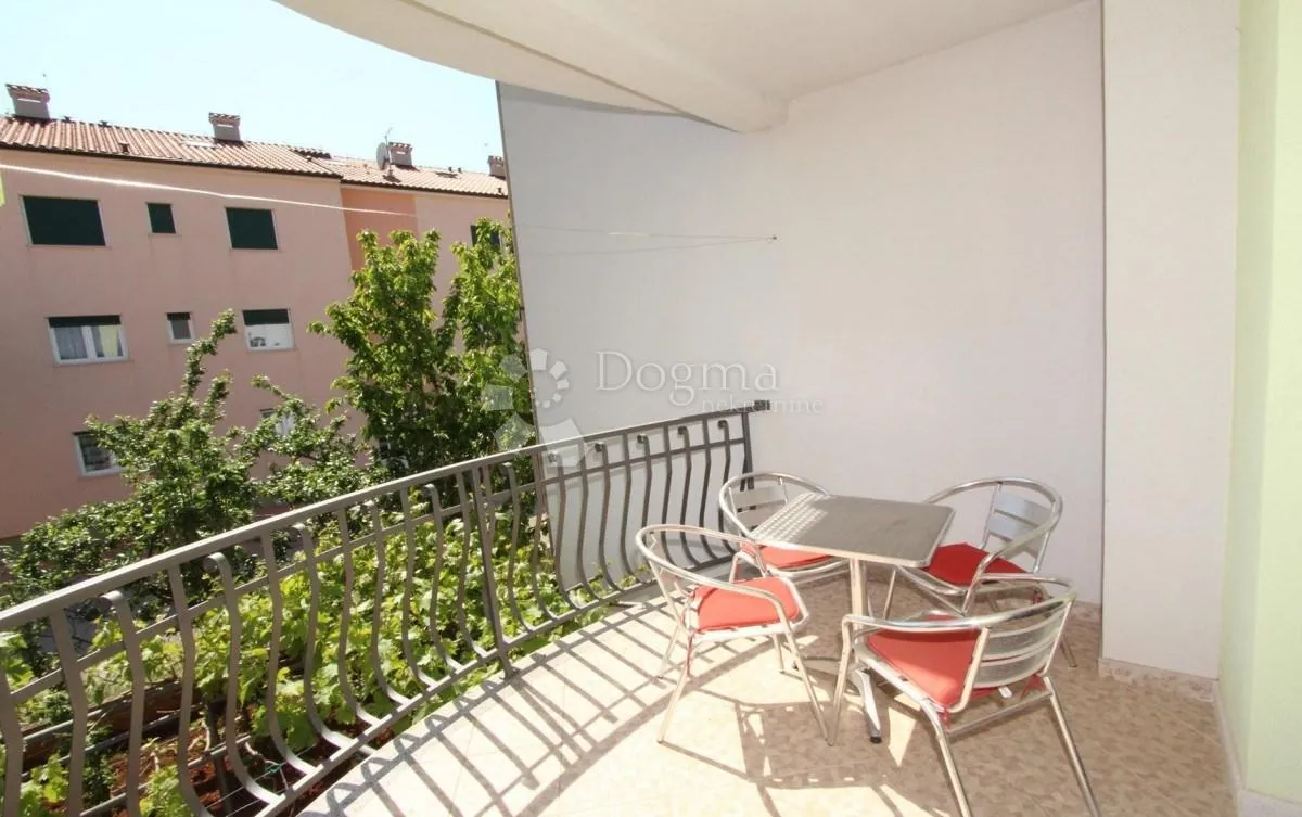kuća sa apartmanima - slika 24