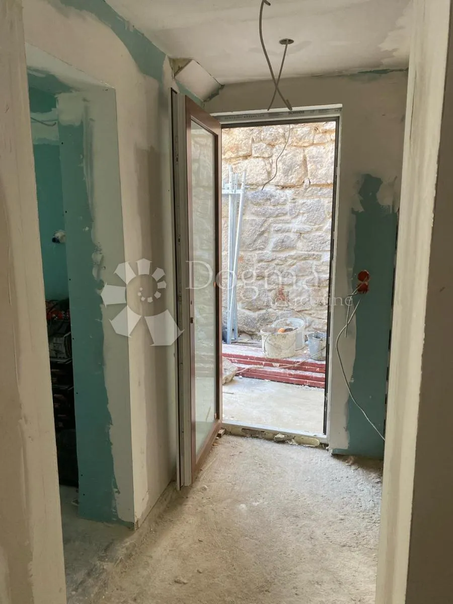 apartman u murteru - atraktivan lokacija - slika 19