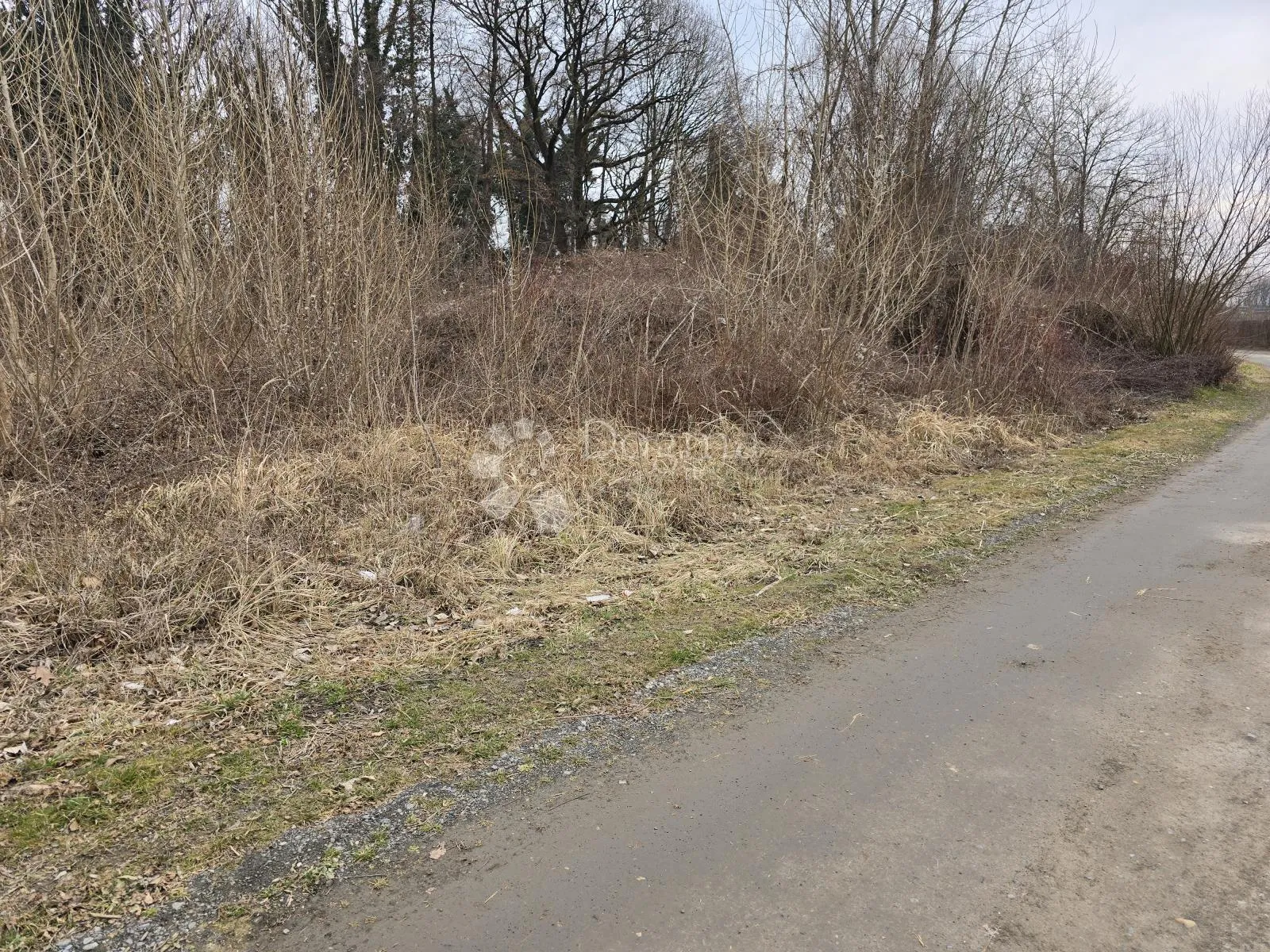 industrijsko zemljište od 4100 m2 u ulici ivana severa - slika 14
