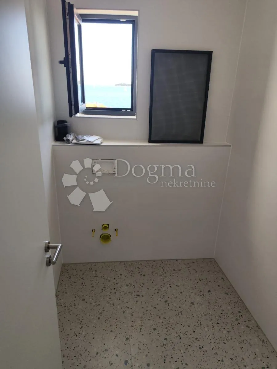 rogoznica- stan s čarobnim pogledom na otvoreno more - slika 10