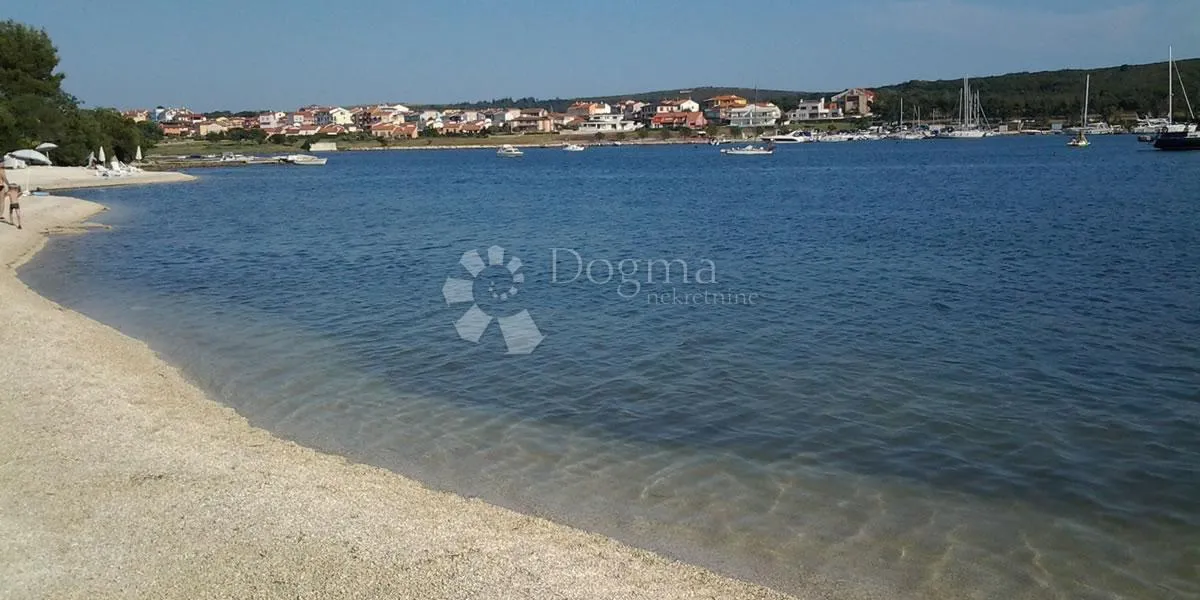 samo kod nas! kuća za najam s bazenom blizu mora! - slika 7